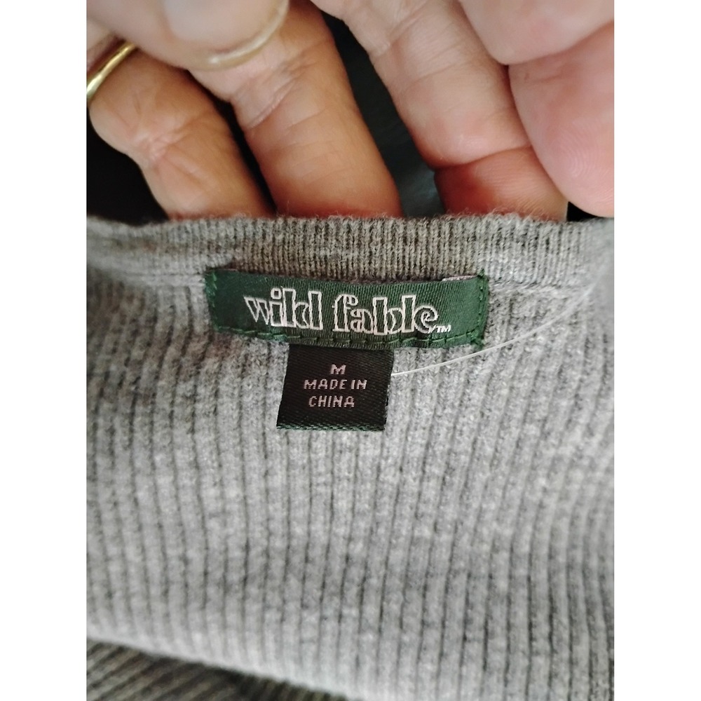Wild Fable Gray Ribbed Cropped Cardigan Sweater V-Neck Two Button Long Sleeve M - Picture 5 of 5